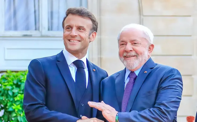 Sem mobilizar US$ 1,3 tri, corremos o risco de criar um apartheid climático, diz Lula em Paris