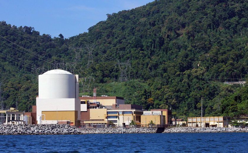 Angra 1 reduz potência após problemas em linha de transmissão