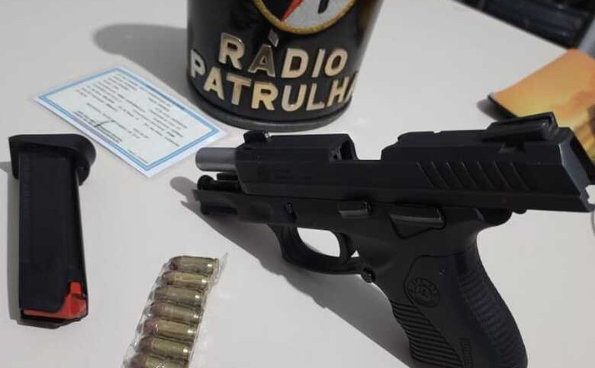 Advogado é preso ao ser flagrado com pistola dentro de veículo em Arapiraca