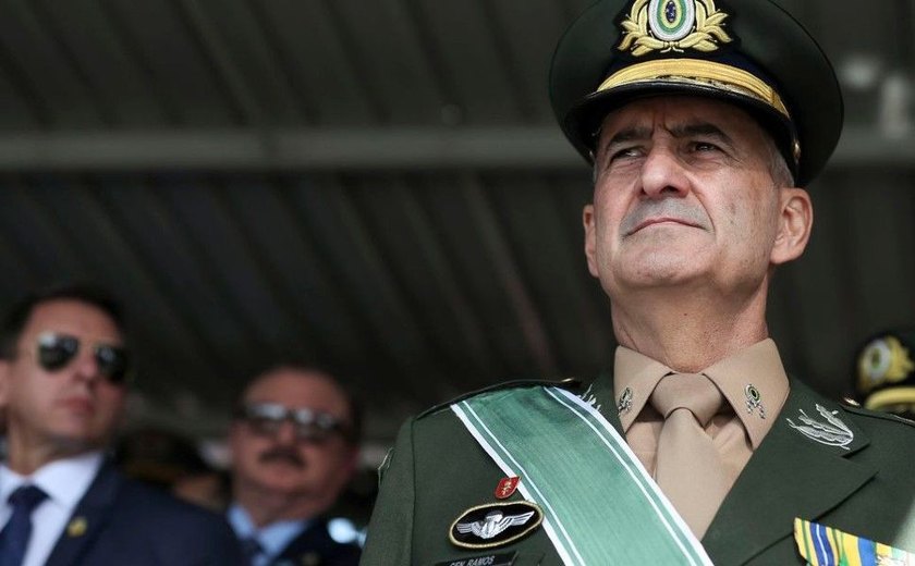 General Ramos articula reforma e ganha poder