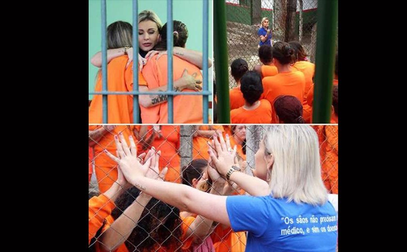 Andressa Urach visita penitenciária em Santa Catarina