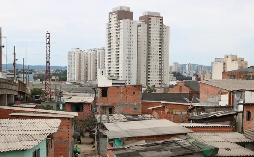 Protesto na Favela do Moinho afeta circulação de trens e Expresso Aeroporto