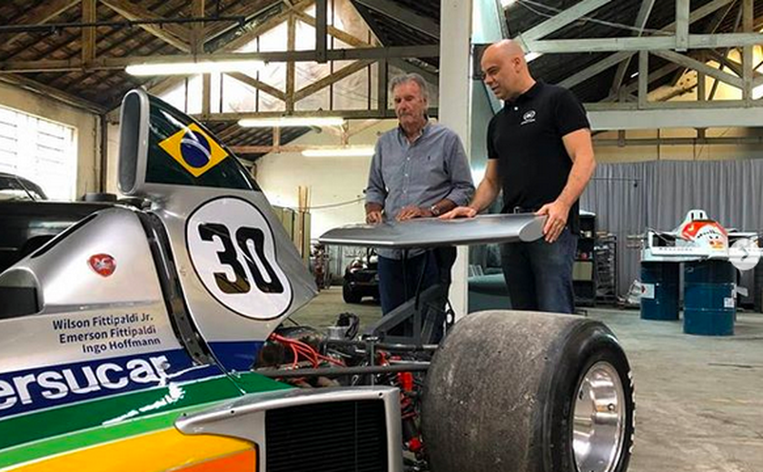 Wilsinho Fittipaldi recebeu carro restaurado da Copersucar em 2019 e se emocionou