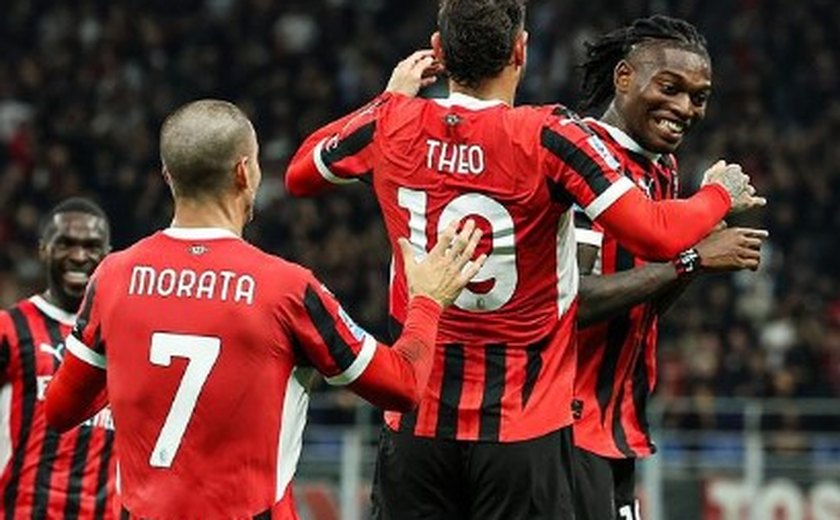 Milan embala, marca 3 gols em 5 minutos e dorme vice-líder do Italiano
