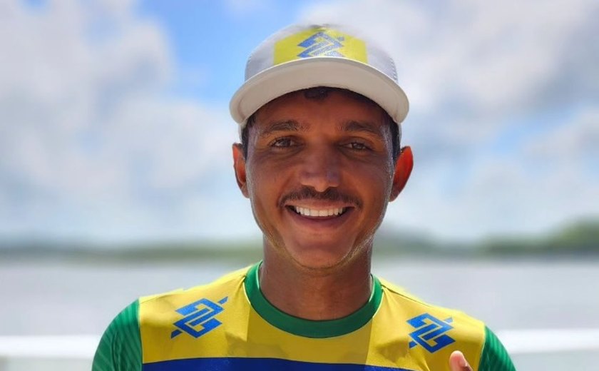 Isaquias Queiroz é superado por cubano e fica com a prata na canoagem no Pan de Santiago
