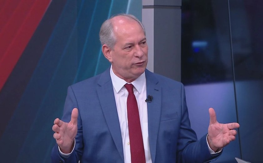 Ciro reafirma candidatura dizendo-se vítima de campanha para desistir