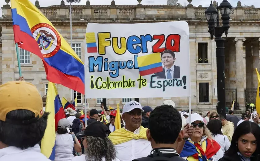 Recuperação de senador colombiano foi 'milagrosa', afirma irmã