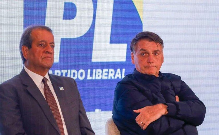 Bolsonaro recebe Valdemar em prisão domiciliar para traçar futuro político da família e do PL