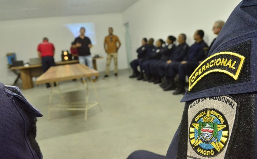 Guardas municipais de Maceió iniciam segunda turma de capacitação para porte de arma de fogo