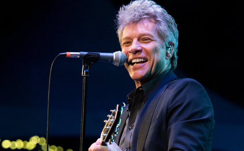 Bon Jovi recebe título honorário de doutor em música nos EUA