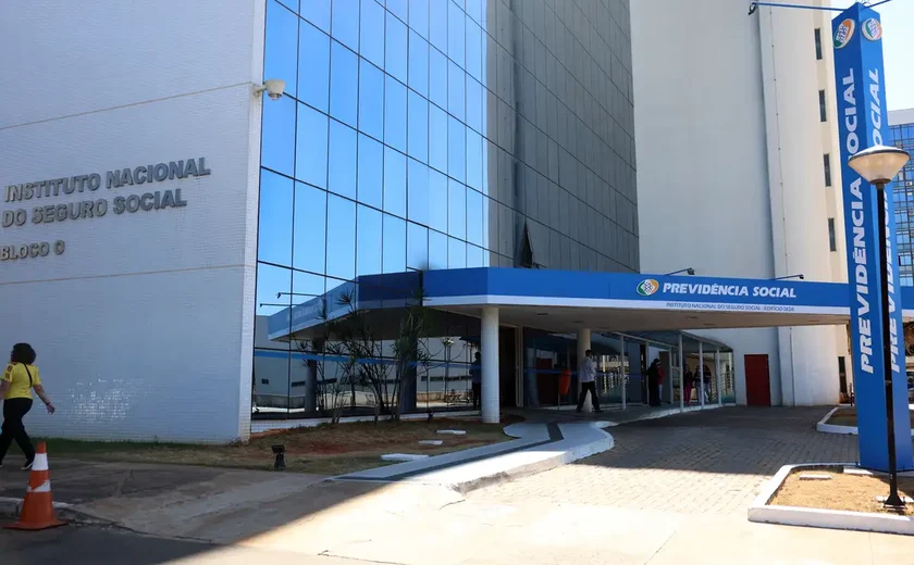 AGU investiga mais quatro entidades por fraudes em descontos do INSS; bloqueio pode ultrapassar R$ 2,56 bilhões