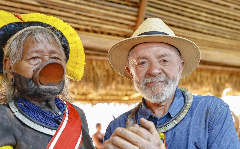 No Xingu, cacique Raoni aconselha Lula a indicar sucessor e não explorar Margem Equatorial