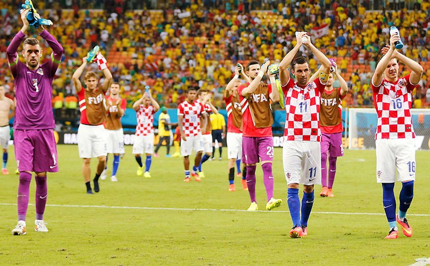 Croácia elimina Camarões com goleada