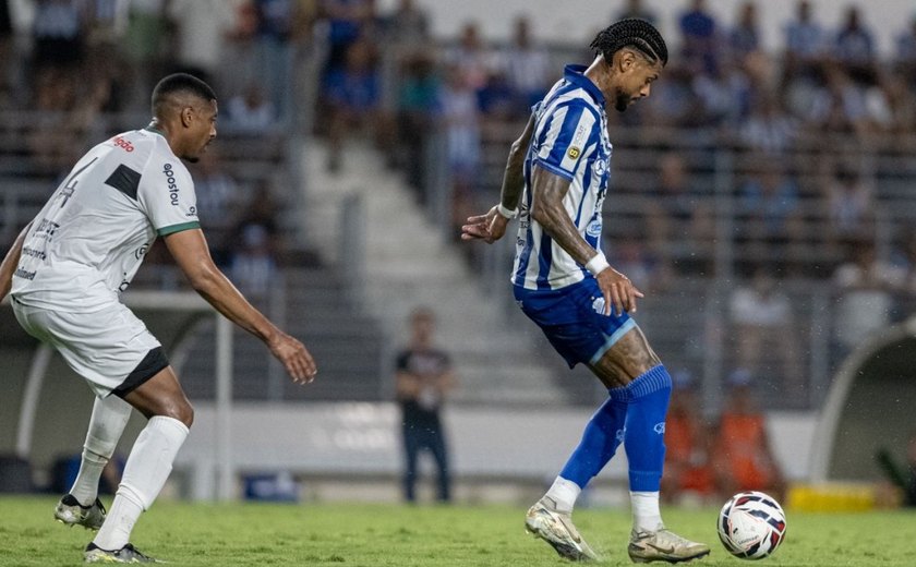 CSA vira o jogo contra Maringá e entra no G8 da Série C do Brasileirão