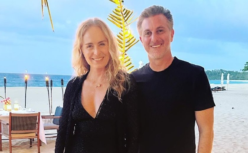 Angélica fala de brigas com Luciano Huck e revela planos de nova festa de casamento: 'Comemorar 20 anos'