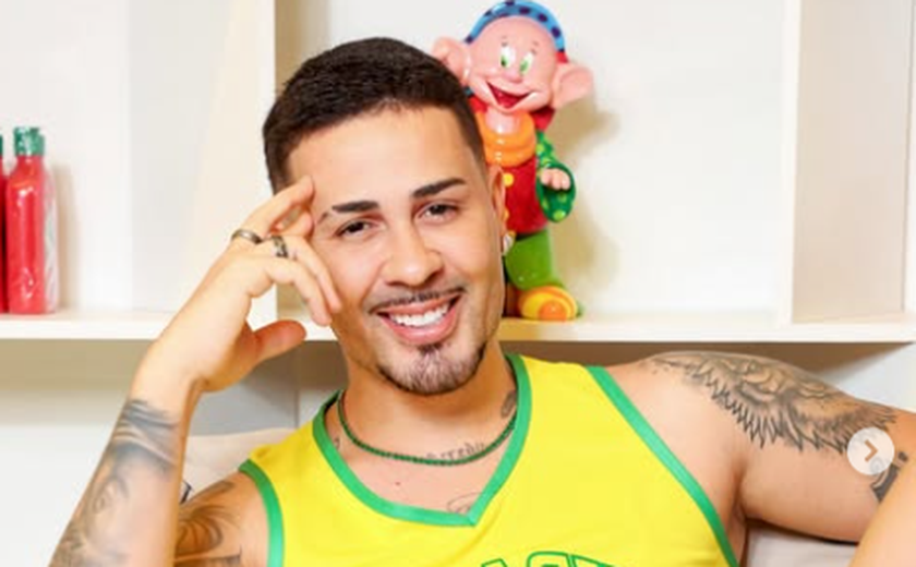 Descoberta da bissexualidade de Carlinhos Maia estaria ligada ao fim do casamento com Lucas Guimarães