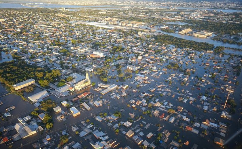 Comissão da Câmara discute reconstrução de cidades gaúchas