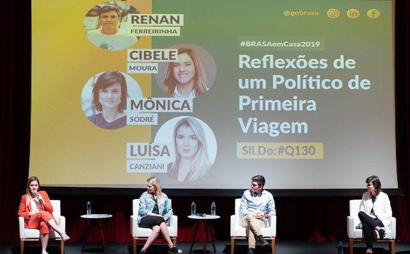 Cibele Moura defende, durante evento em São Paulo, maior participação de jovens na política