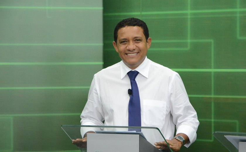“Não dá para governar Alagoas vendendo ilusão, brincando com eleitor”, afirma Júlio Cezar