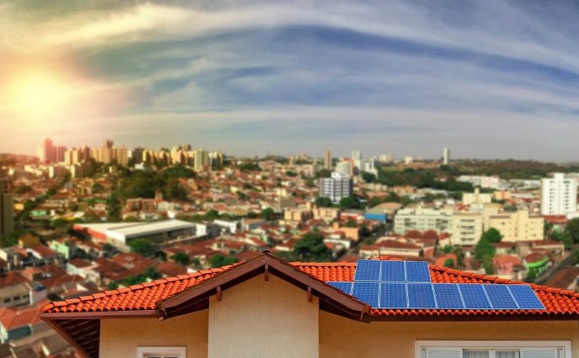 Comissão debate o papel social da energia solar na transição energética justa