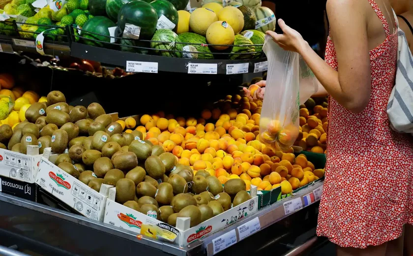 Vendas no varejo da zona do euro sobem 0,1% em maio, menos que o esperado