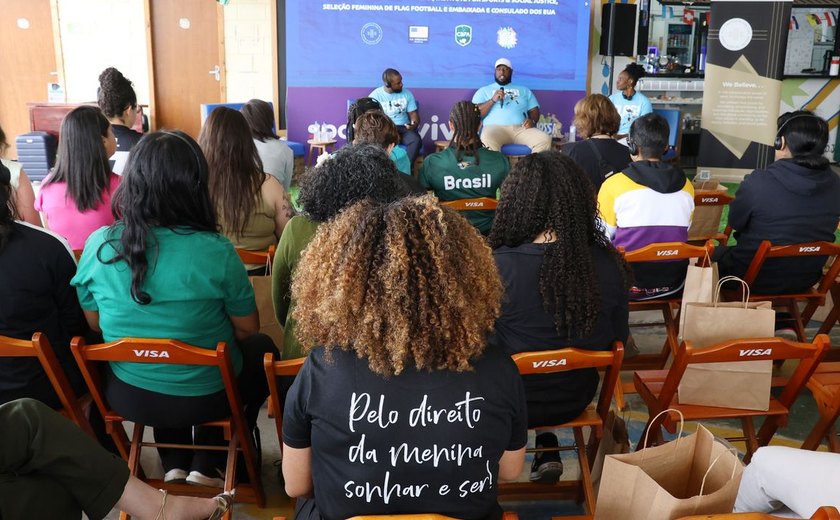Evento em SP busca popularizar flag football entre as mulheres