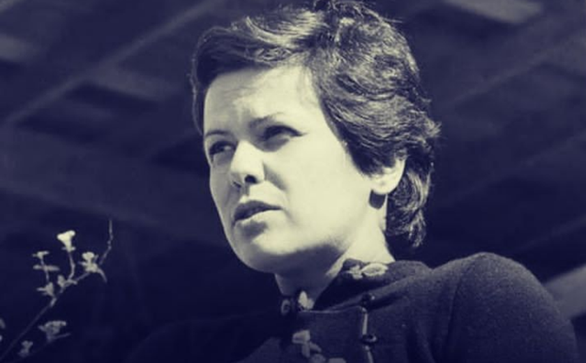Maria Rita diz que cantar músicas de Elis Regina 'é como trazer minha velhinha para o rolê'