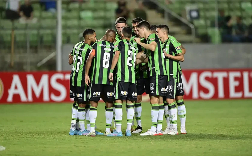 América-MG faz o dever de casa e se despede da Série B com vitória diante do Brusque