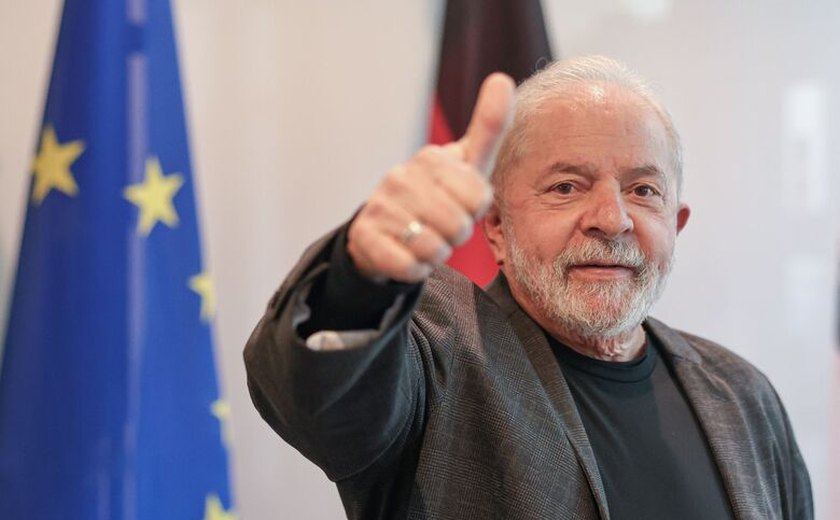 Lula promete para o Dia da Mulher lei de igualdade salarial entre gêneros