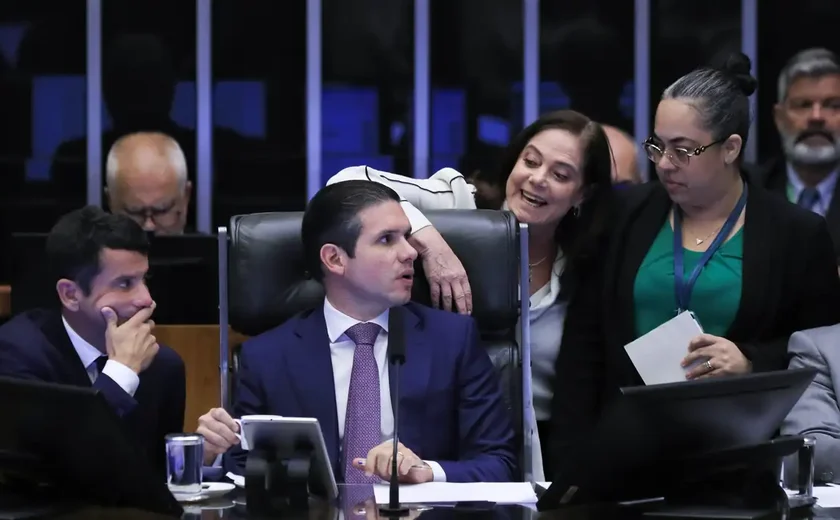 Câmara aprova urgência para isenção do IR de quem ganha até R$ 5 mil
