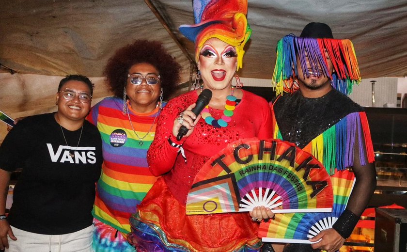 Ato histórico de mulheres lésbicas e bissexuais marca a 14ª Marcha contra a LGBTfobia em Maceió