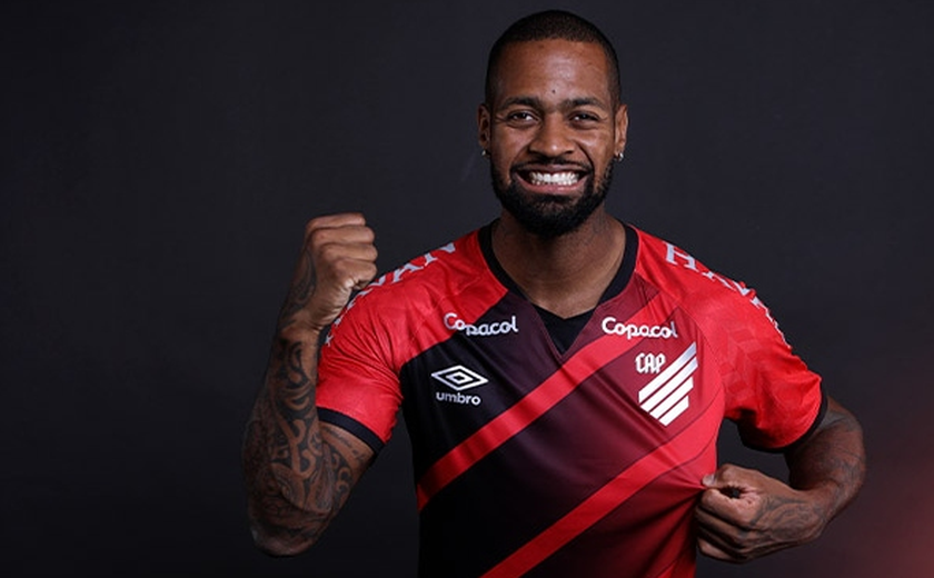 Athletico-PR contrata Dedé e presidente diz que clube será ‘o maior da América’