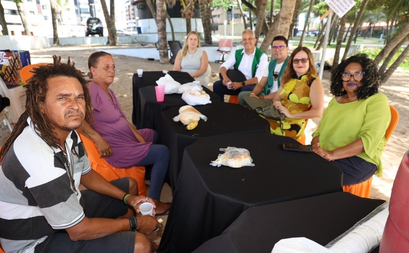MP participa de evento com pessoas negras em situação de rua na luta por respeito e inclusão