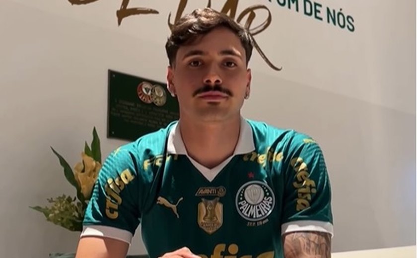 Palmeiras oficializa contratação do meia Maurício ex Internacional