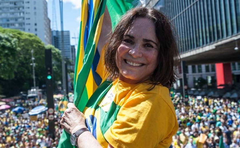 Se aceitar cargo, Regina Duarte ganhará R$ 17 mil, ante até R$ 120 mil na Globo