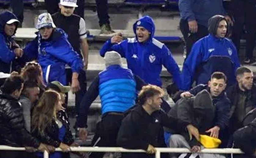 Torcedores do Vélez ameaçam de morte jogadores após derrota: 'Vou dar tiro nas pernas'