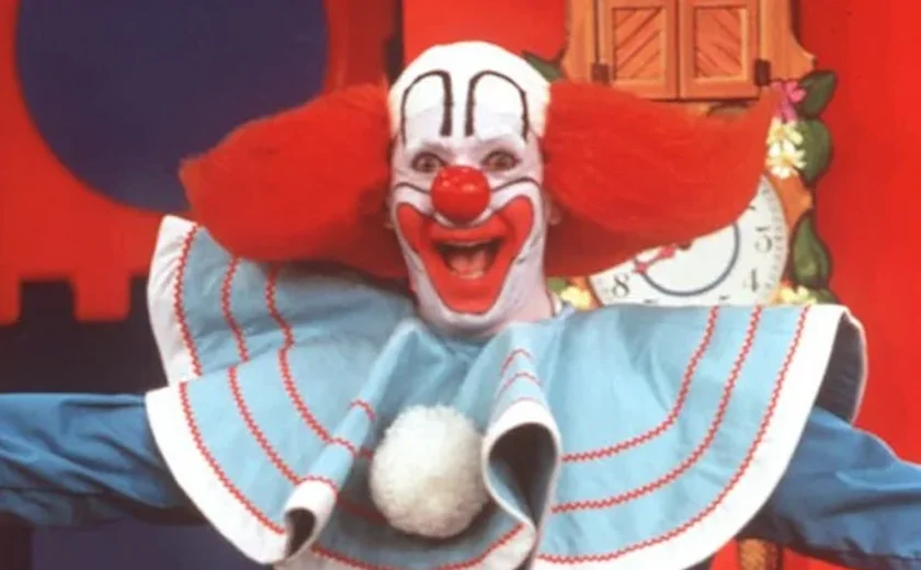 Salário milionário, sem-teto e pastor: 'Andava fedendo na rua', disse primeiro Bozo, que morreu aos 73 anos