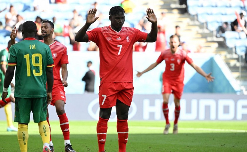Embolo faz gol por cobertura e Suíça inicia Eurocopa com vitória sobre a Hungria