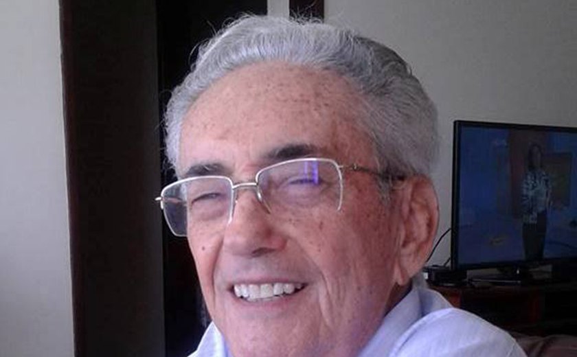Morre em Maceió o médico palmeirense Valdomiro Mota
