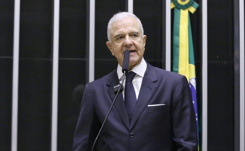Projeto exige autorização para o exercício da atividade de formulação de combustíveis