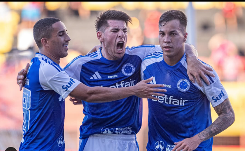 Cruzeiro dá show no 1º tempo na Ilha do Retiro e aprofunda crise do Sport