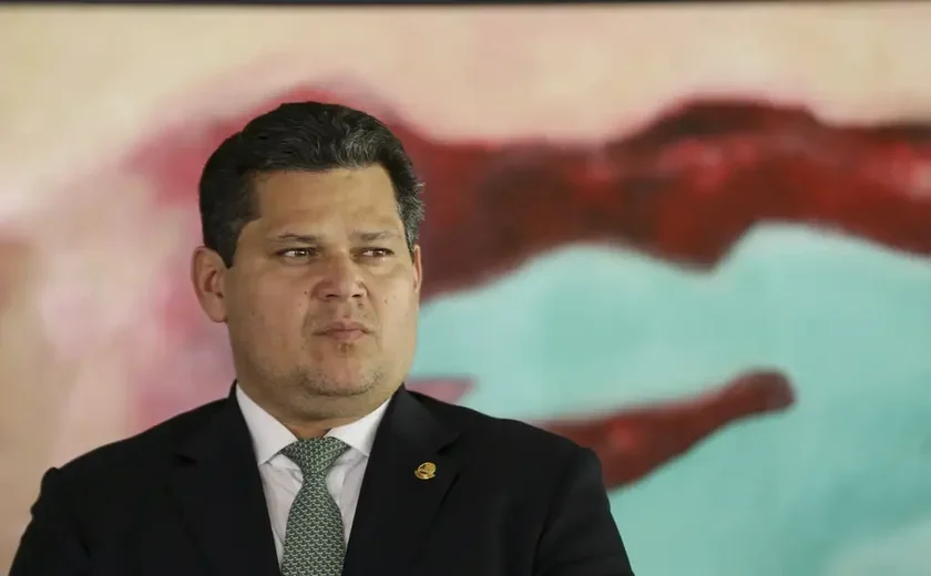 Alcolumbre promete agenda de desburocratização, empreendedorismo e microcrédito