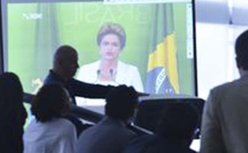 Dilma: precisamos consertar erros, avançar nos acertos e seguir em frente