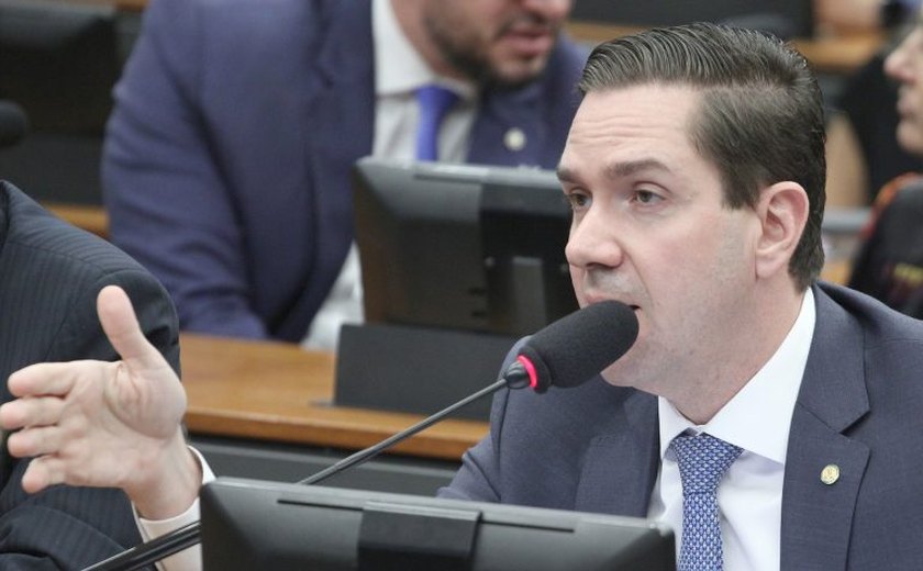 Comissão aprova projeto que garante acesso a dados de cônjuge falecido