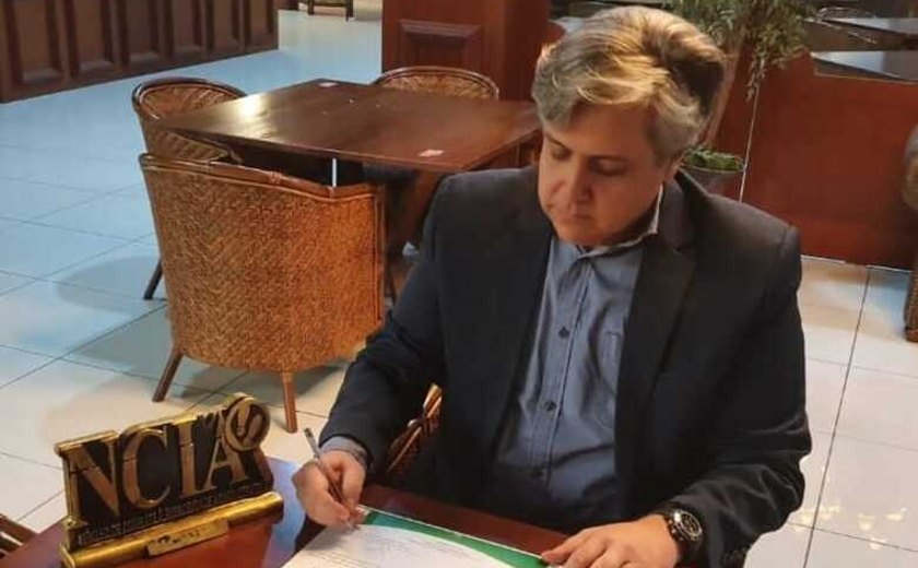Vitor Cansanção recebe honraria do Núcleo de Combate à Improbidade Administrativa – NCIA