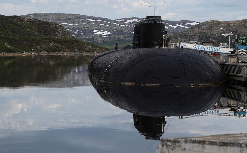 Mísseis hipersônicos Tsirkon em submarinos russos preocupam forças da OTAN, diz análise