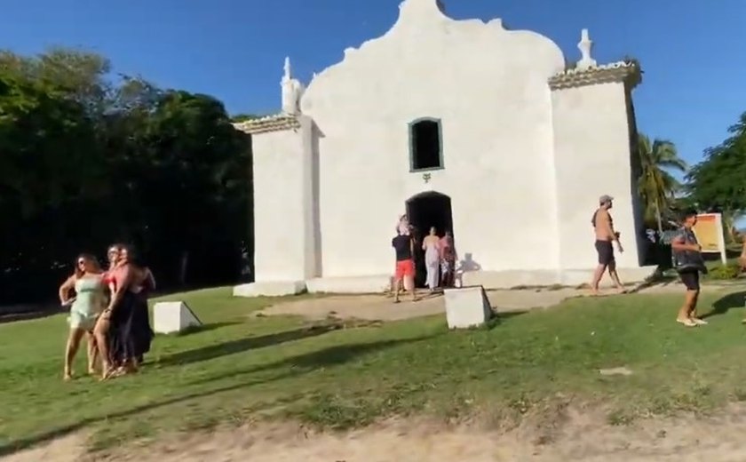 Igreja histórica de mais de 300 anos é vandalizada em Trancoso, na Bahia
