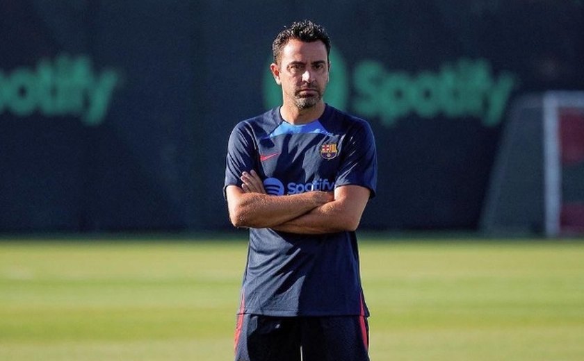 Barcelona demite o técnico Xavi Hernandez