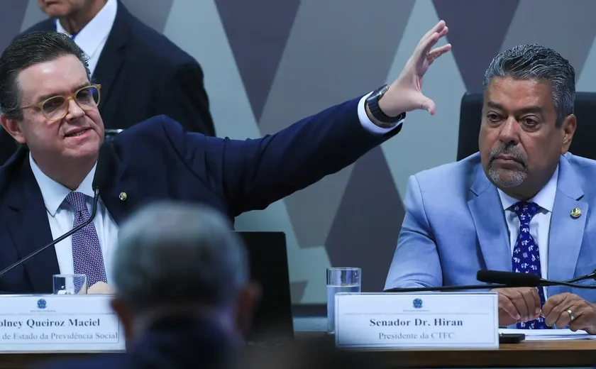 Fraudadores serão os responsáveis pelo ressarcimento de aposentados, diz ministro