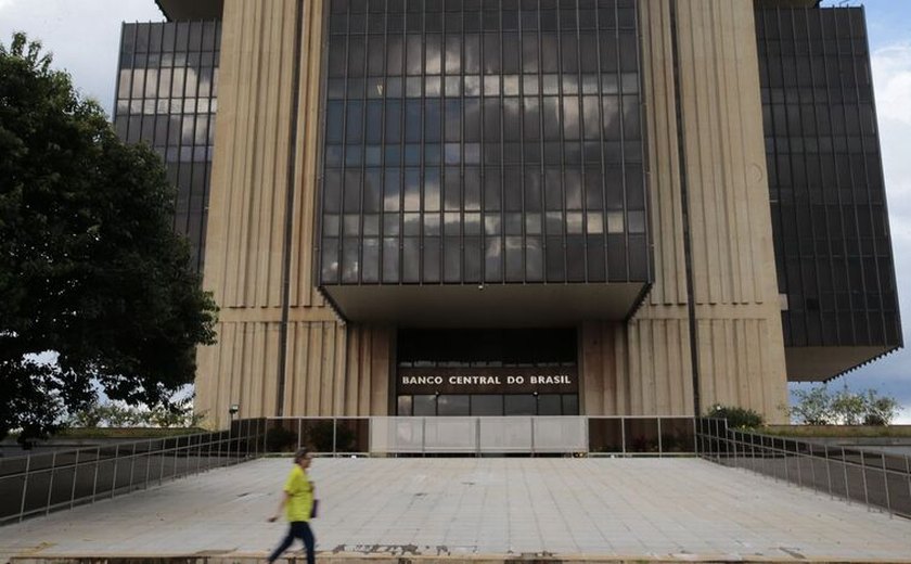 Para forçar baixa nos juros, PT vai ampliar pressão sobre o BC